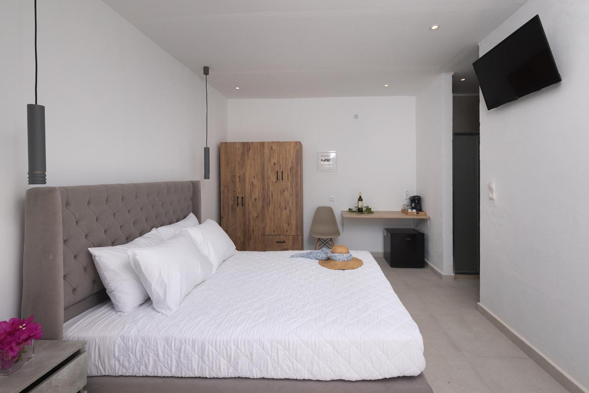 Chrysonisos Suites With Sunset & Seaviews Near Kini Eksteriør bilde